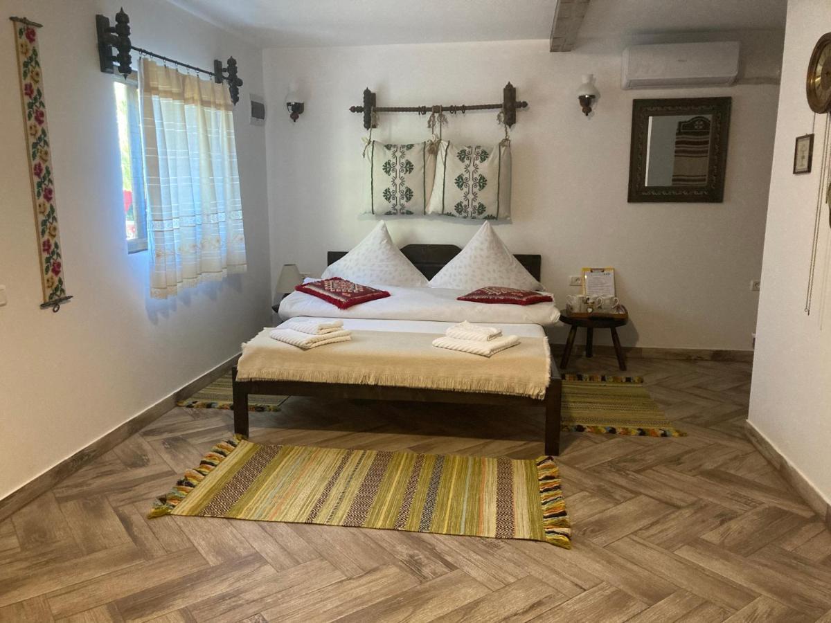 Hotel Casa Soarelui Murighiol Esterno foto
