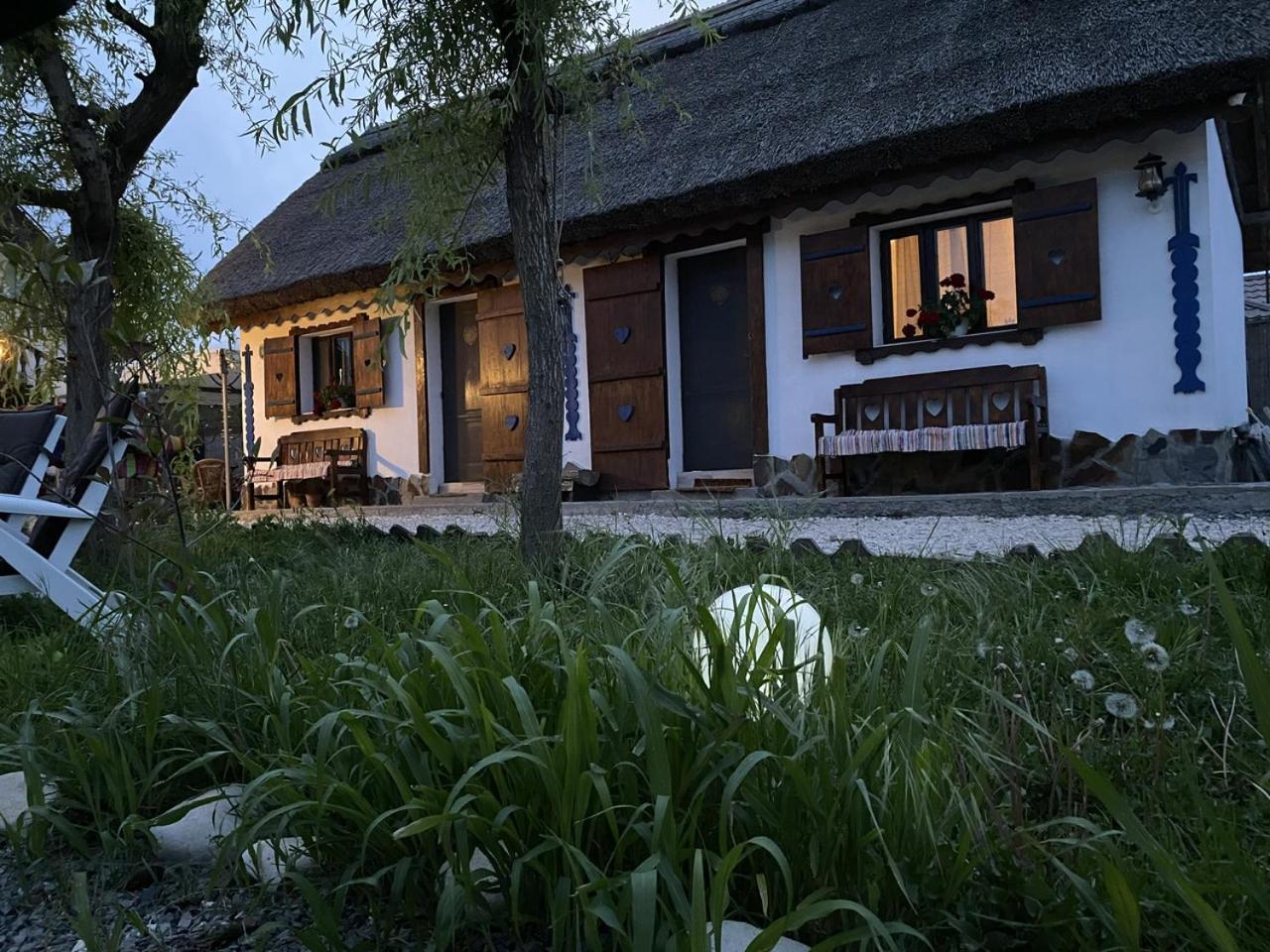 Hotel Casa Soarelui Murighiol Esterno foto